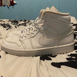 Nike Air Jordans | Woman 7.5